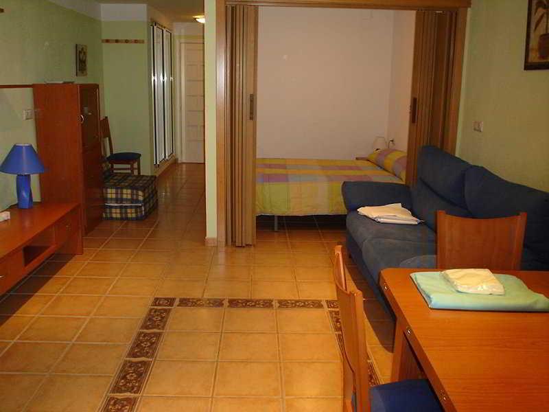 Rentalmar Alboran Apartments Салоу Экстерьер фото